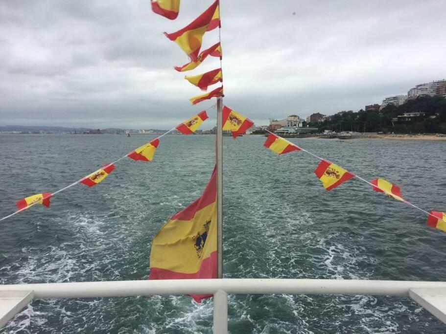 Soleado Apartamento Con Garaje Santander Bagian luar foto