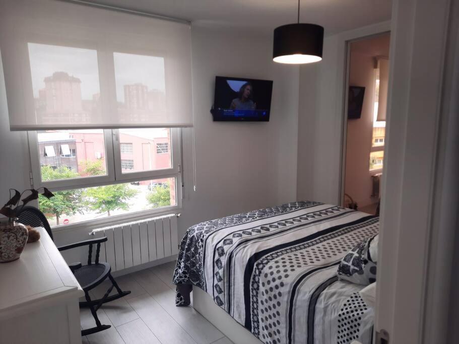 Soleado Apartamento Con Garaje Santander Bagian luar foto
