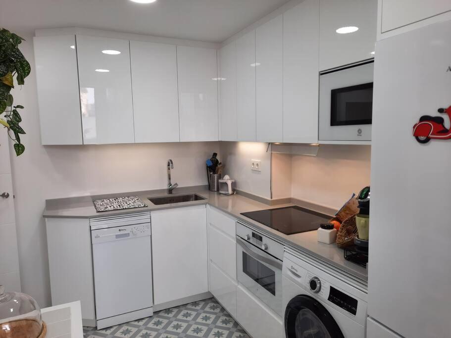 Soleado Apartamento Con Garaje Santander Bagian luar foto